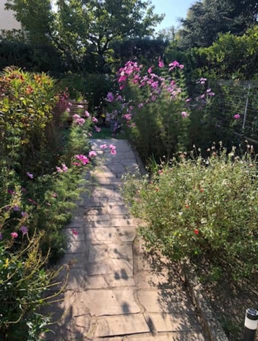 Une Pause Au Paradis Sorgues Buitenkant foto